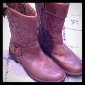 Leather Ugg boots size 8